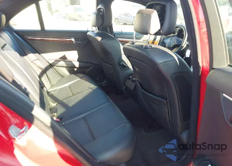 2009 Mercedes-Benz C 300 Luxury/Sport из США, поврежденный, VIN WDDGF54X29F232195